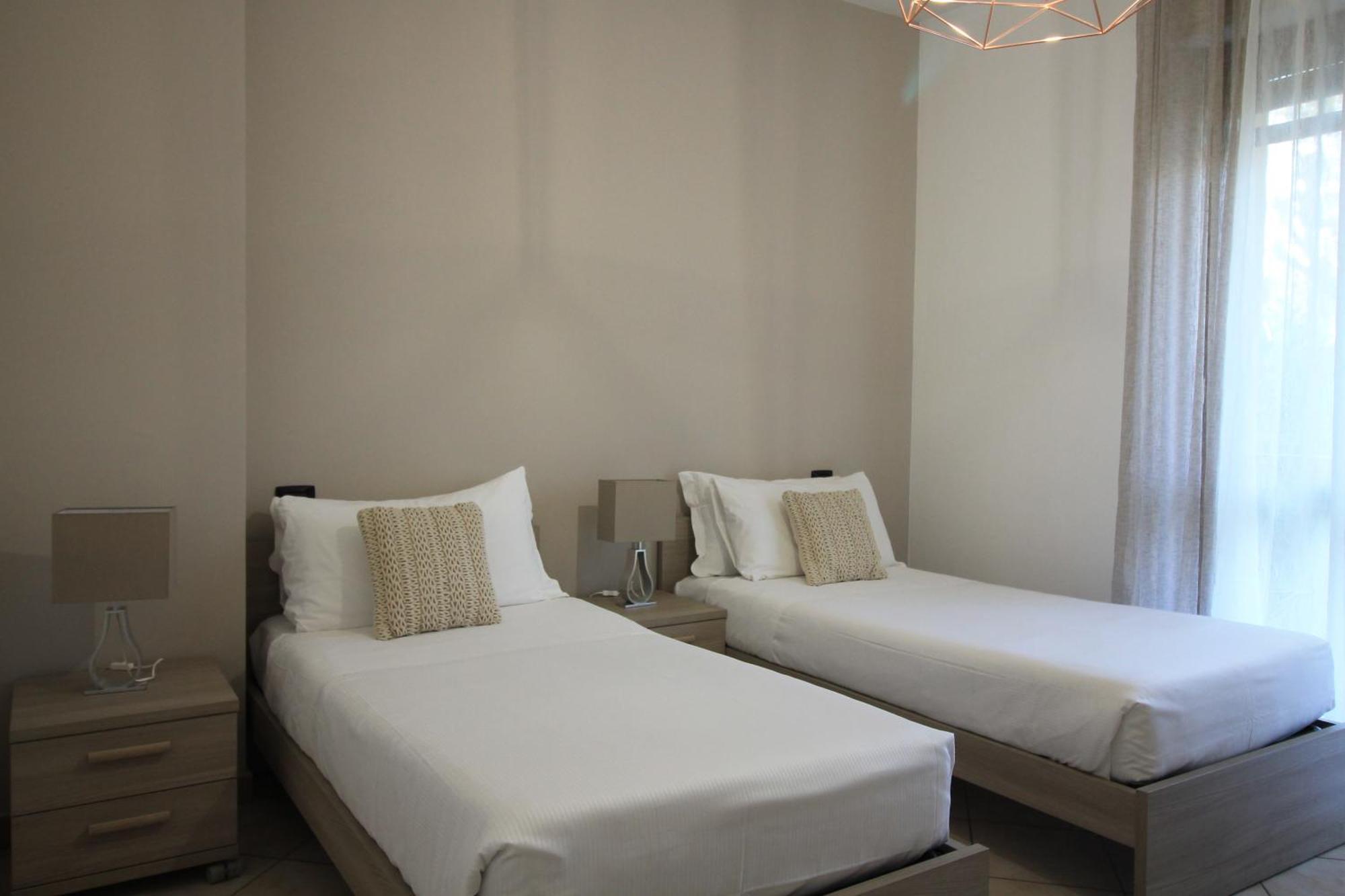 Hq Aparthotel Milano Inn - Smart Suites Cinisello Balsamo Eksteriør billede