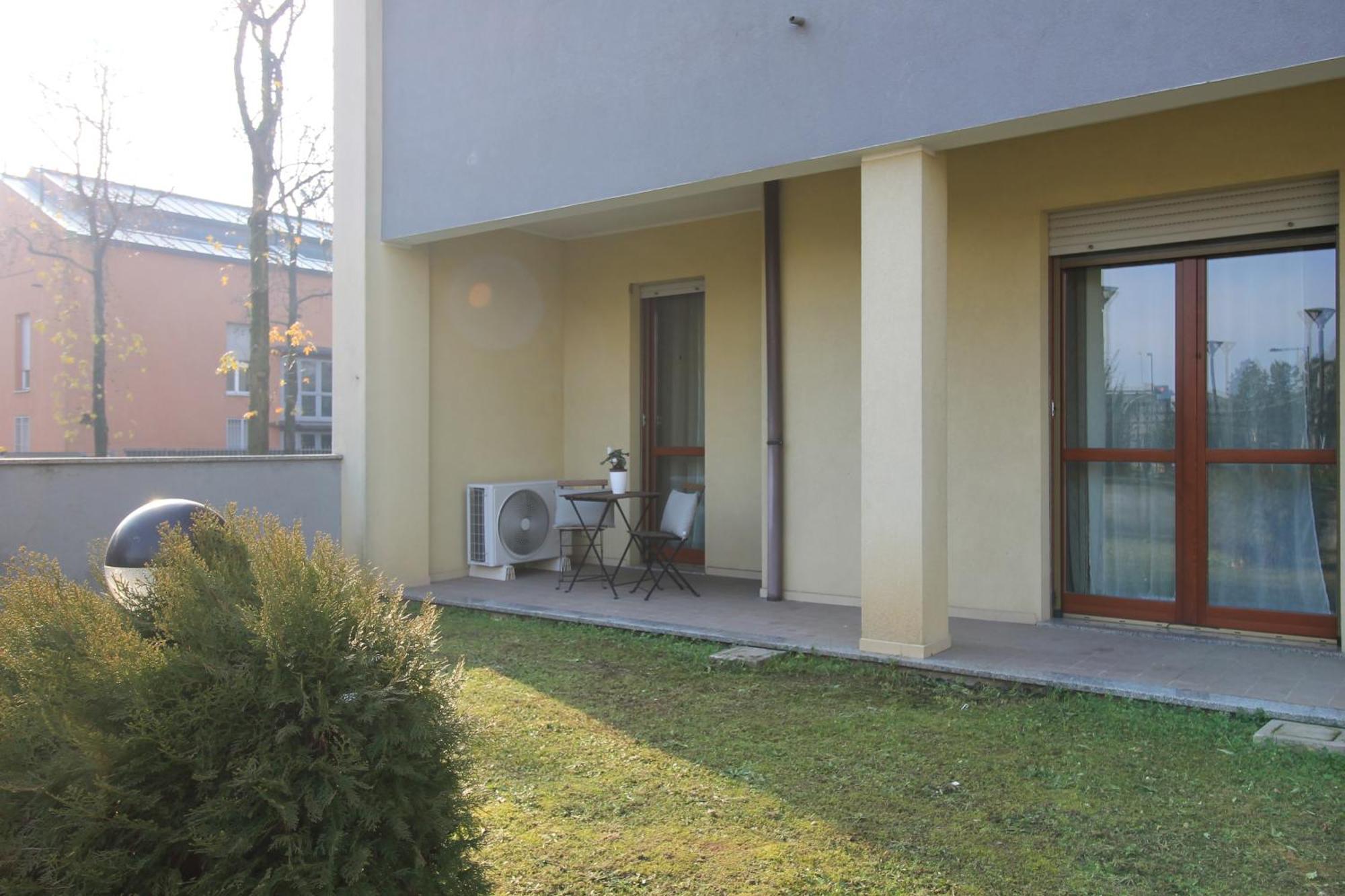 Hq Aparthotel Milano Inn - Smart Suites Cinisello Balsamo Eksteriør billede