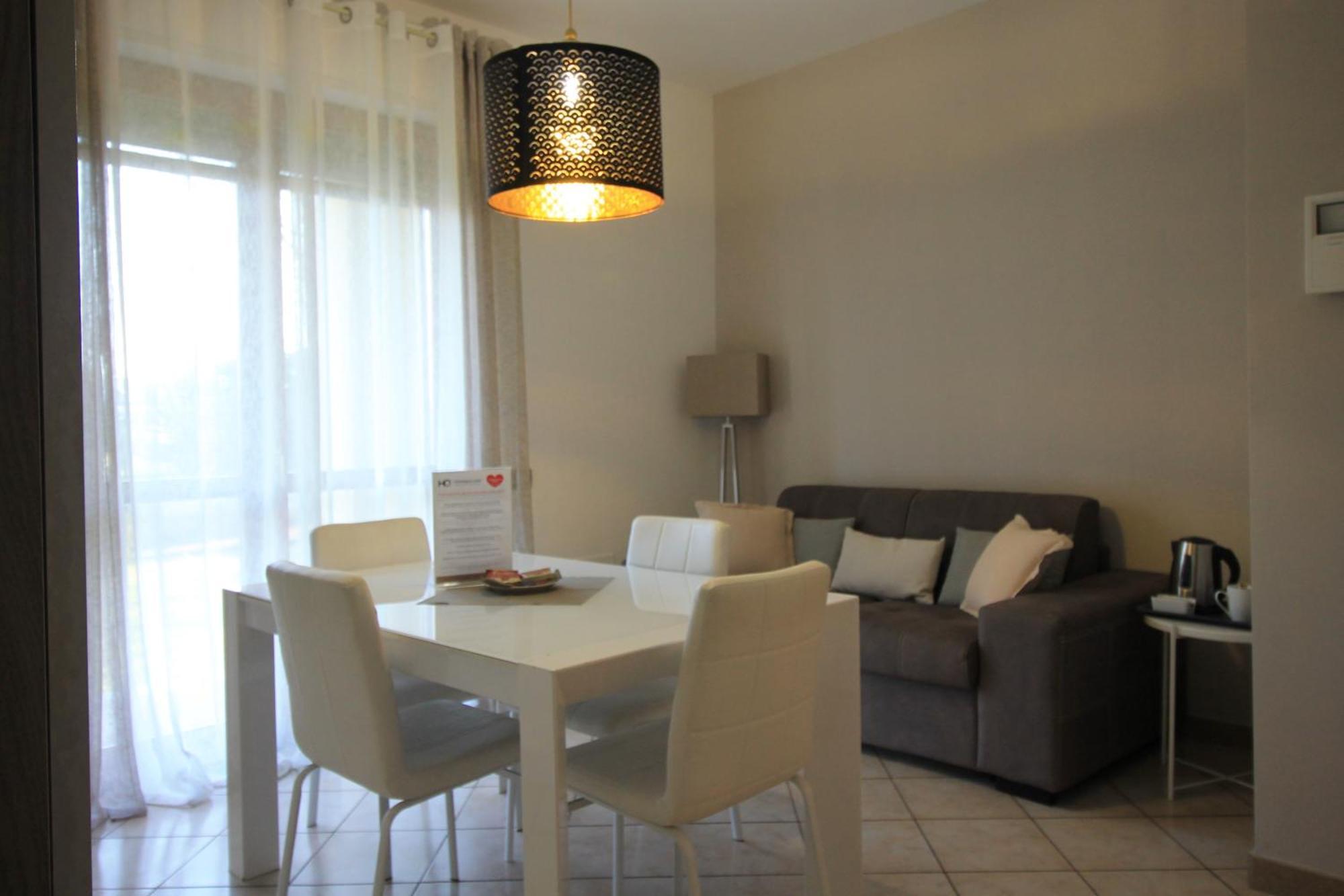 Hq Aparthotel Milano Inn - Smart Suites Cinisello Balsamo Eksteriør billede